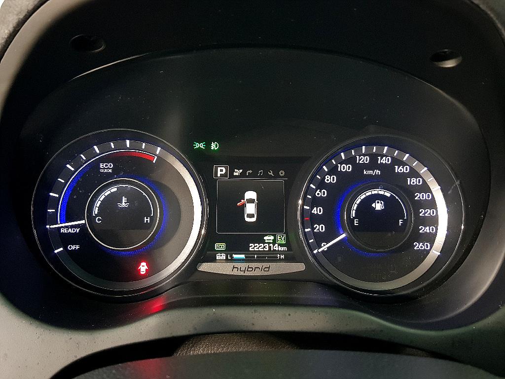HYUNDAI Grandeur - Vista 7