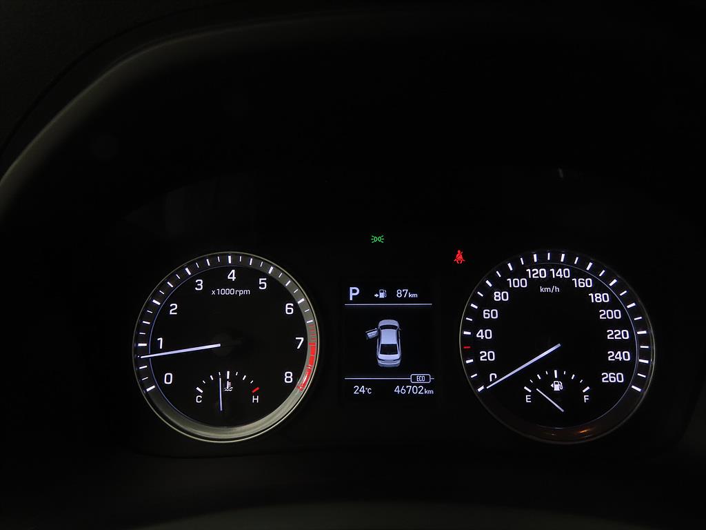 HYUNDAI Sonata - Vista 9