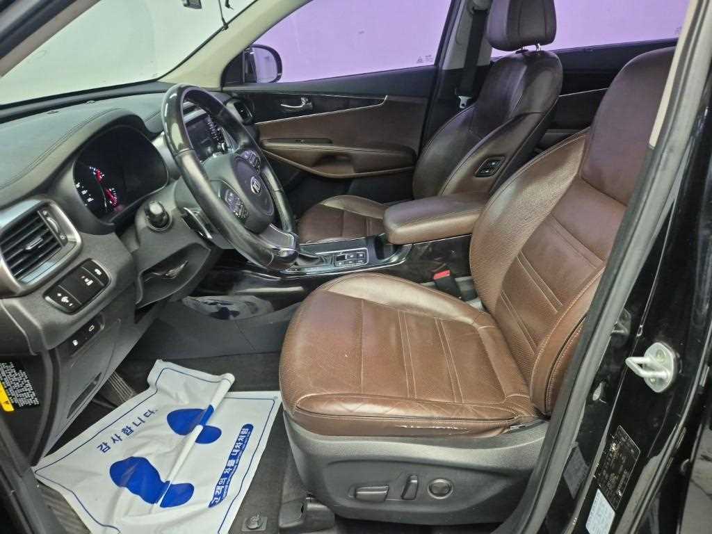 KIA Sorento - Vista 11