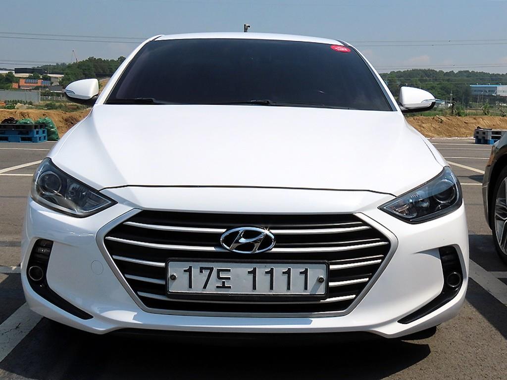 HYUNDAI Avante 2017 Blanco - Importación desde Corea - HF Imports Iquique - Foto 1