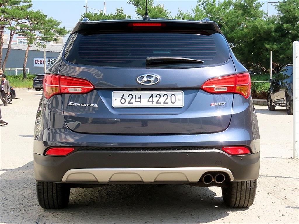 HYUNDAI Santa Fe - Vista 4