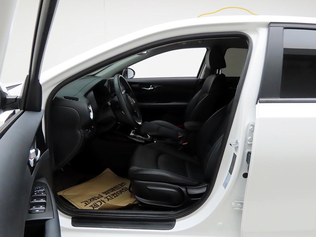 KIA K3 - Vista 12