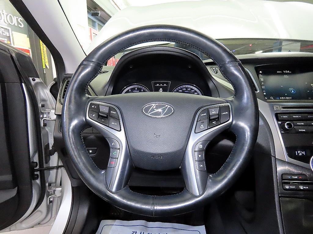 HYUNDAI Grandeur - Vista 8