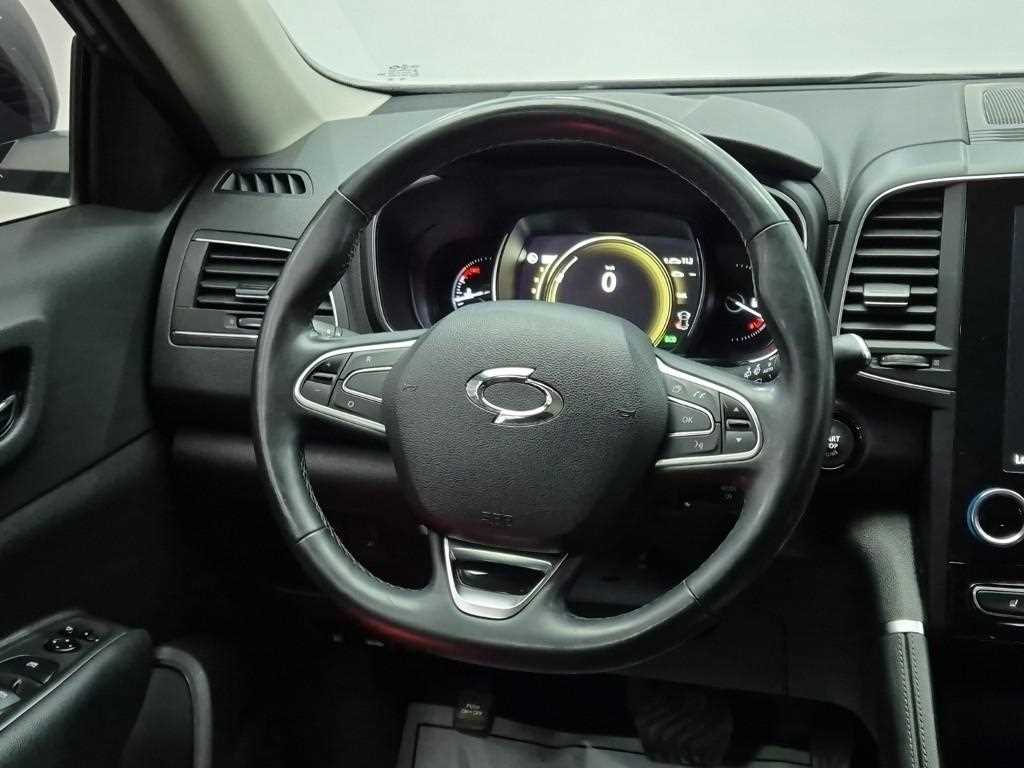 SAMSUNG QM6 - Vista 9