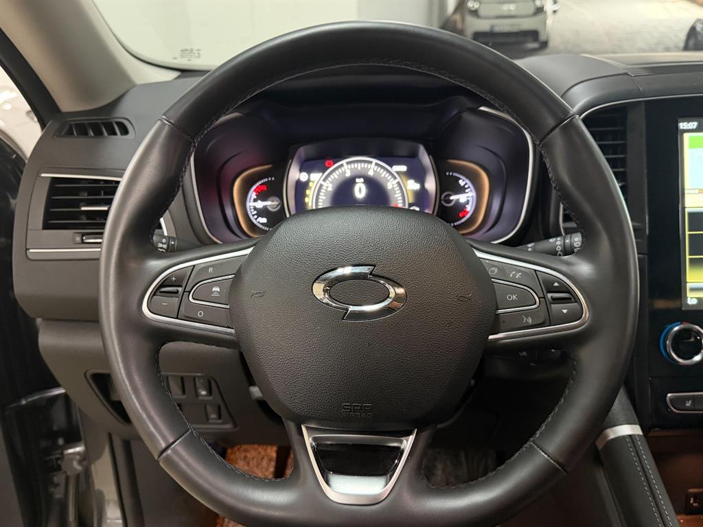 SAMSUNG QM6 - Vista 9