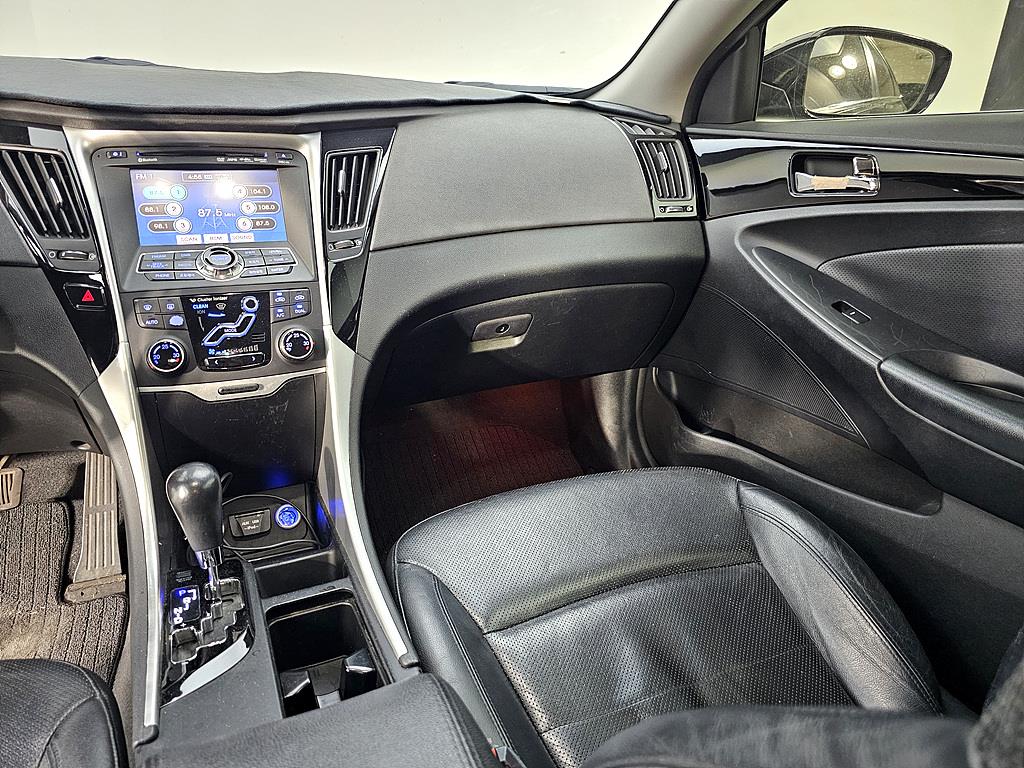 HYUNDAI Sonata - Vista 10