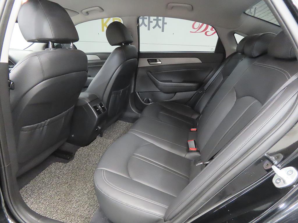 HYUNDAI Sonata - Vista 6