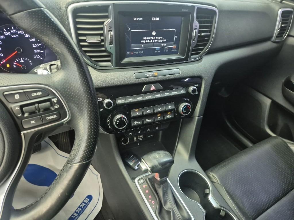 KIA Sportage - Vista 10