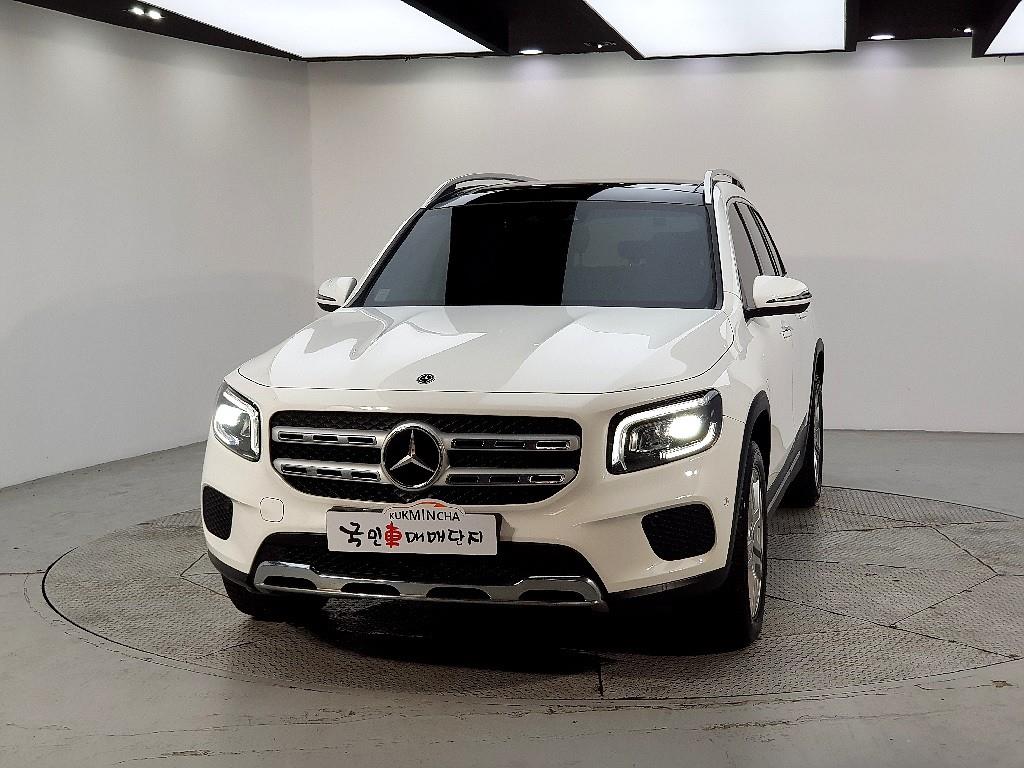 Mercedes Benz GLB Class - Vista 2