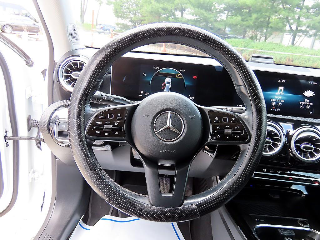 Mercedes Benz A Class - Vista 8