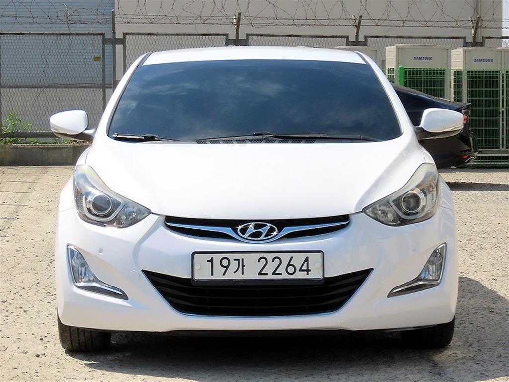 HYUNDAI Avante 2016 - Importación desde Corea - HF Imports Iquique - Foto 1
