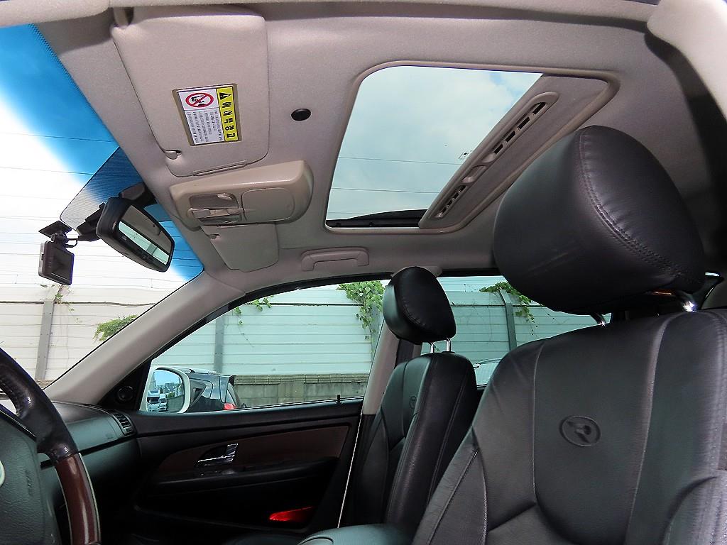 Ssangyong Rexton 2014 Blanco - Importación desde Corea - HF Imports Iquique - Foto 17