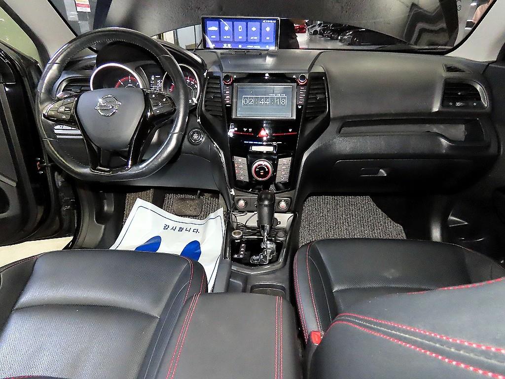 Ssangyong Tivoli - Vista 10
