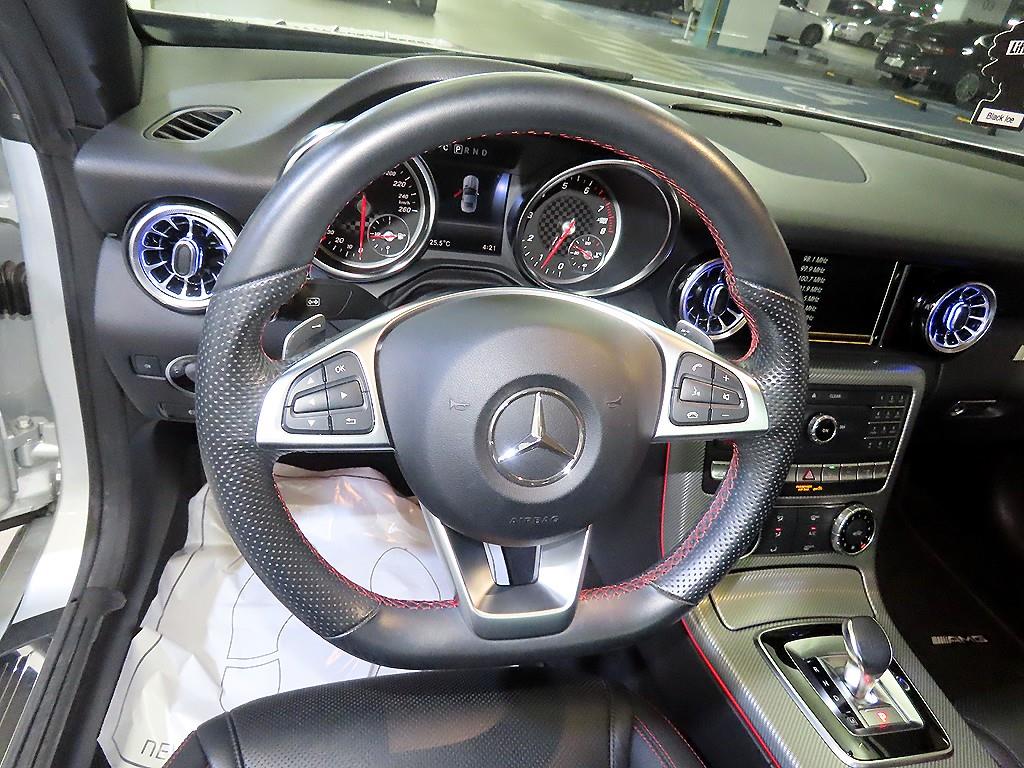 Mercedes Benz SLC Class - Vista 8