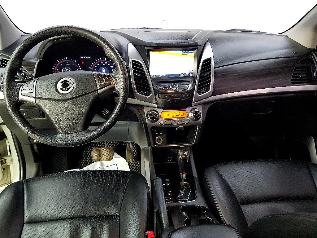Ssangyong Korando - Vista 5