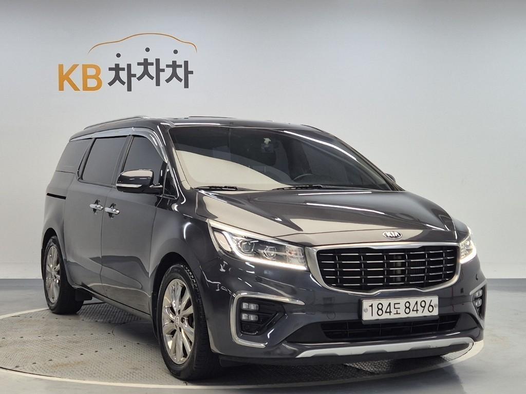 KIA Carnival - Vista 4