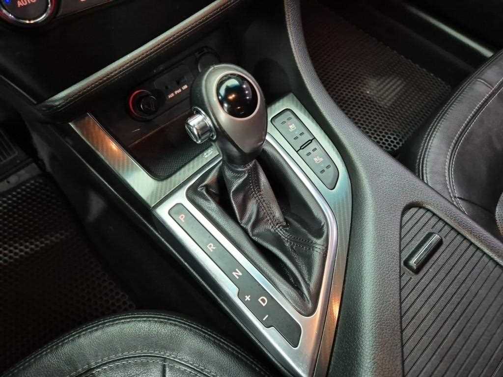 KIA K5 - Vista 8