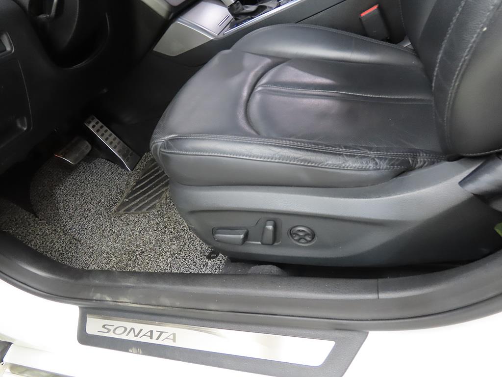 HYUNDAI Sonata 2016 Blanco - Importación desde Corea - HF Imports Iquique - Foto 17