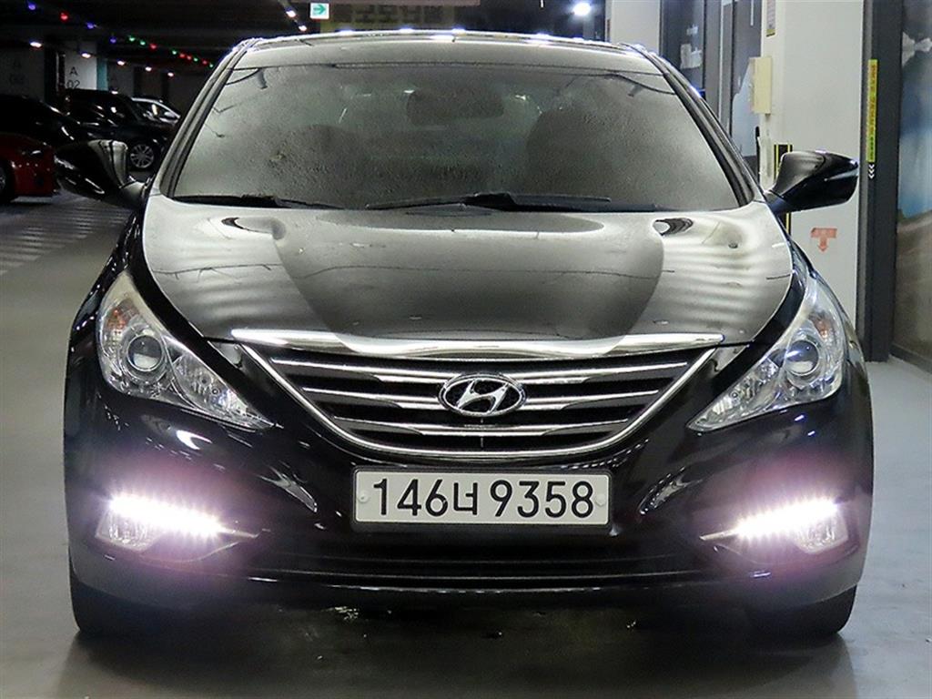 HYUNDAI Sonata - Vista 2