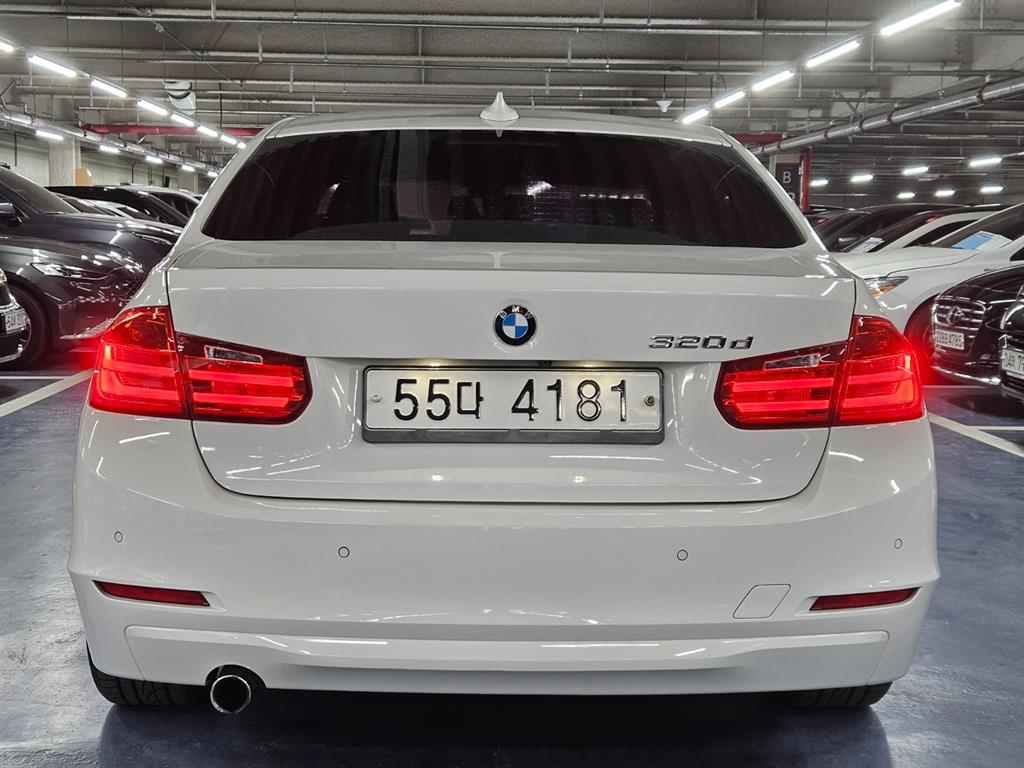 BMW 3 series - Vista 4