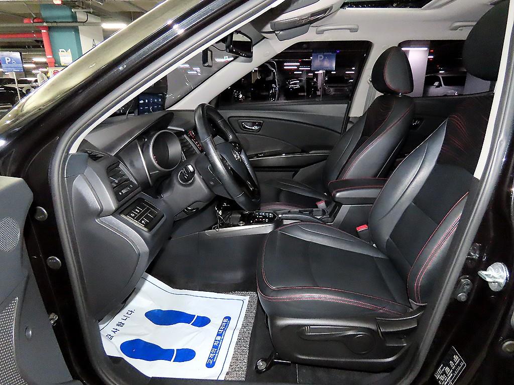Ssangyong Tivoli - Vista 6