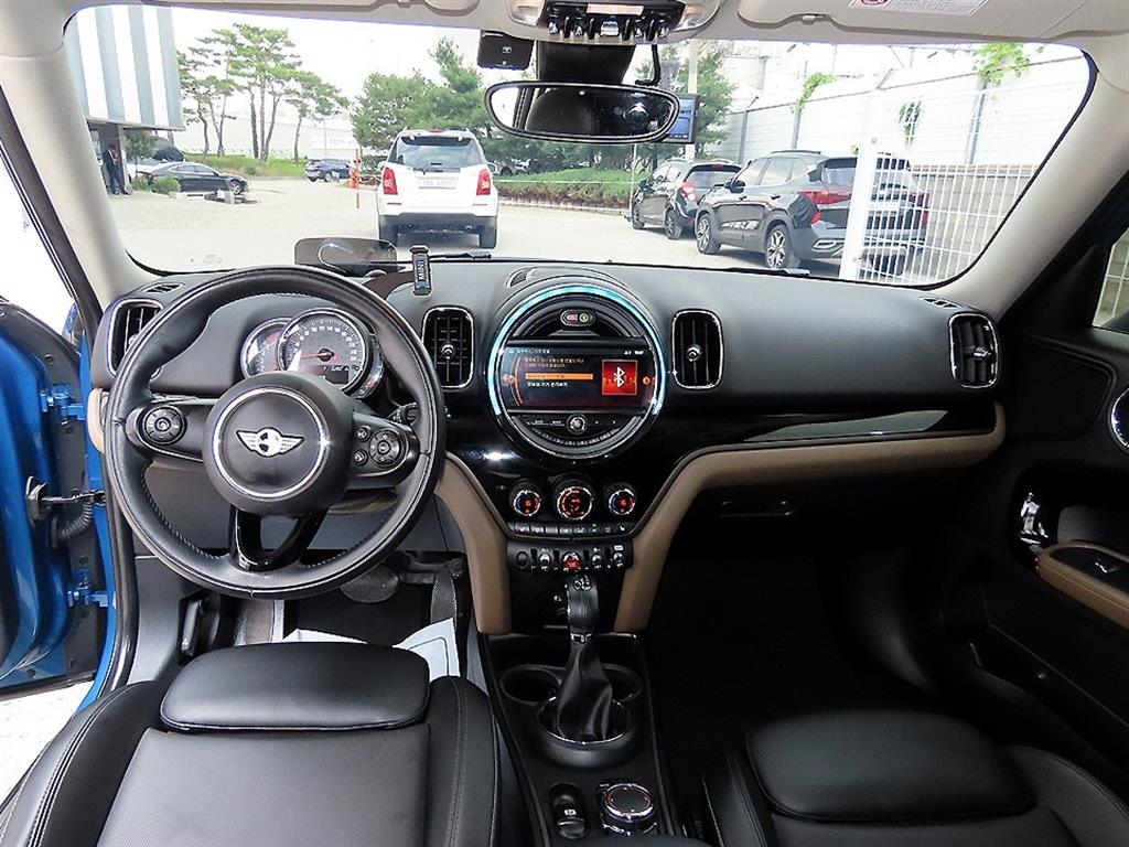 Mini Countryman - Vista 7