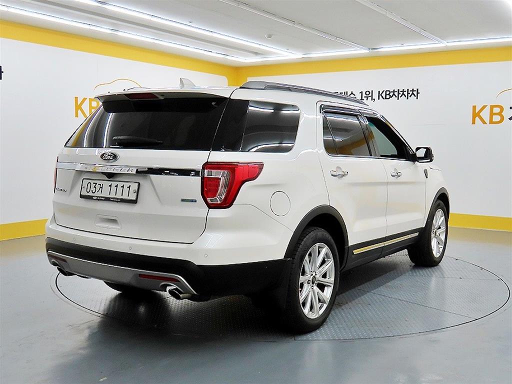 Ford Explorer - Vista 4