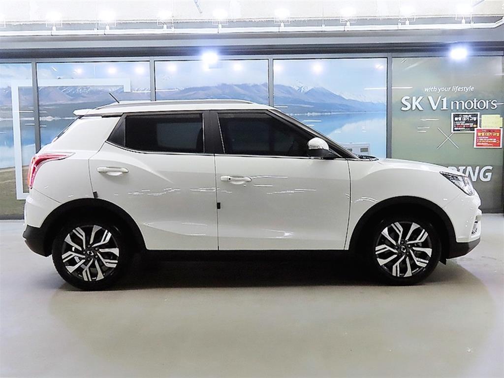 Ssangyong Tivoli - Vista 3
