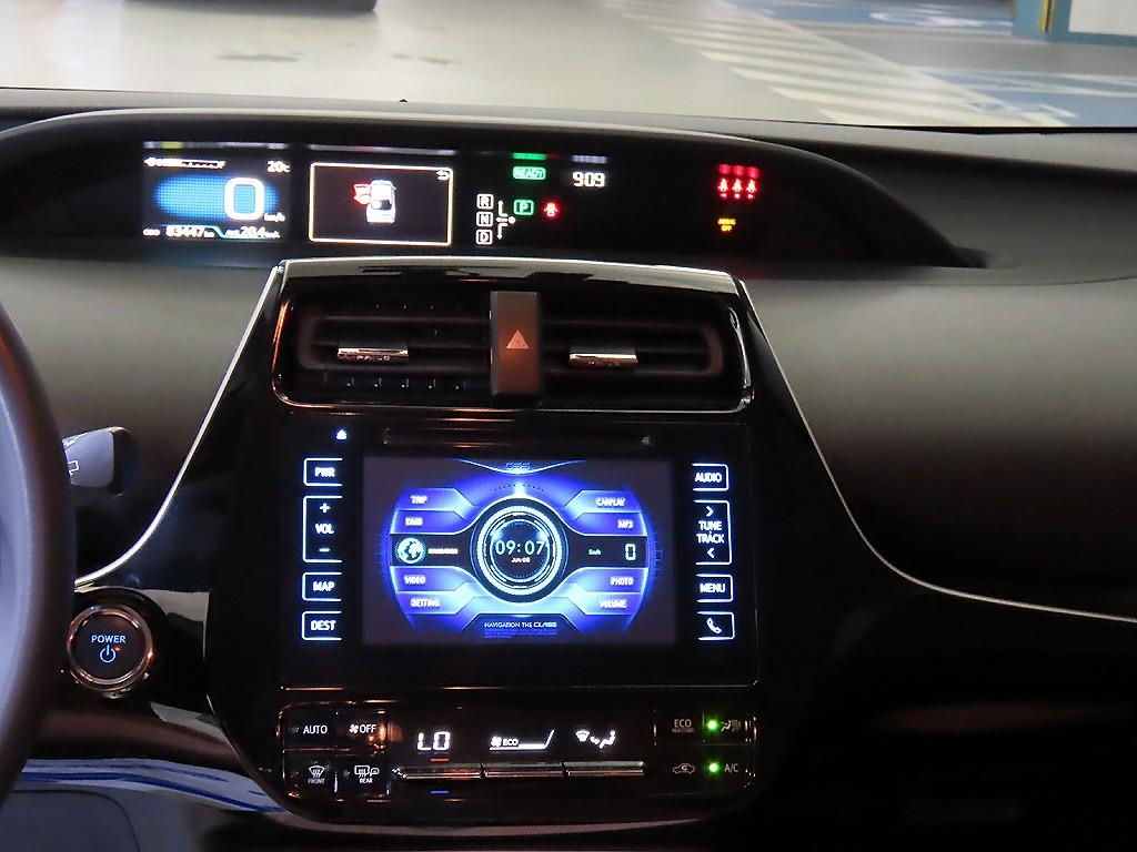 Toyota Prius - Vista 11