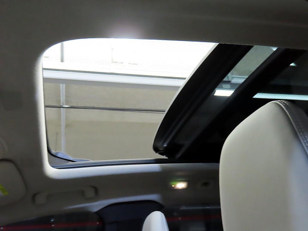 Volvo XC40 2026 Blanco - Importación desde Corea - HF Imports Iquique - Foto 16