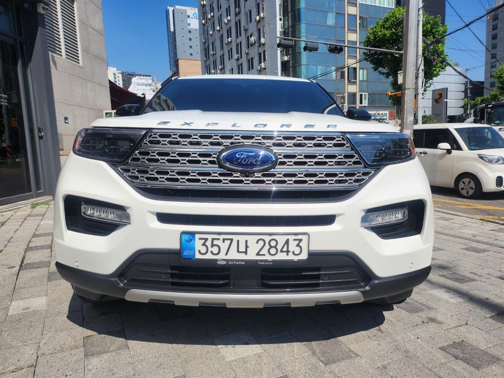 Ford Explorer 2022 Blanco - Importación desde Corea - HF Imports Iquique - Foto 1