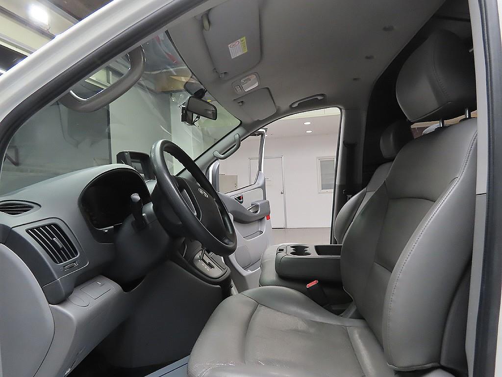 HYUNDAI Starex 2016 Blanco - Importación desde Corea - HF Imports Iquique - Foto 12