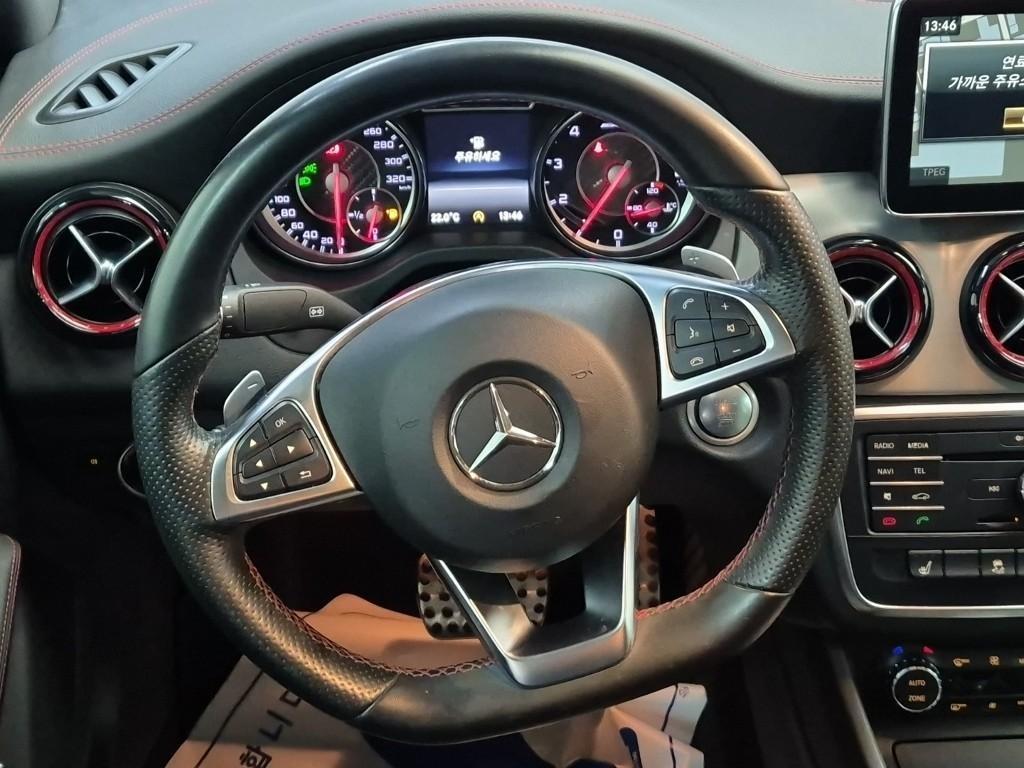 Mercedes Benz CLA Class - Vista 9