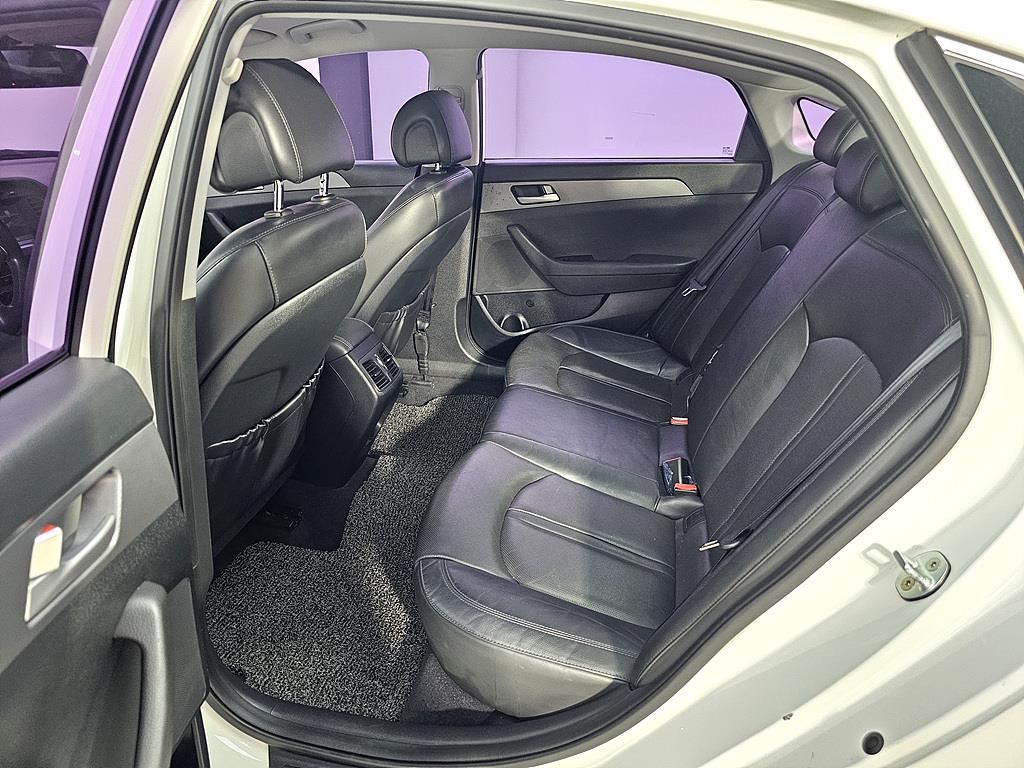 HYUNDAI Sonata - Vista 9