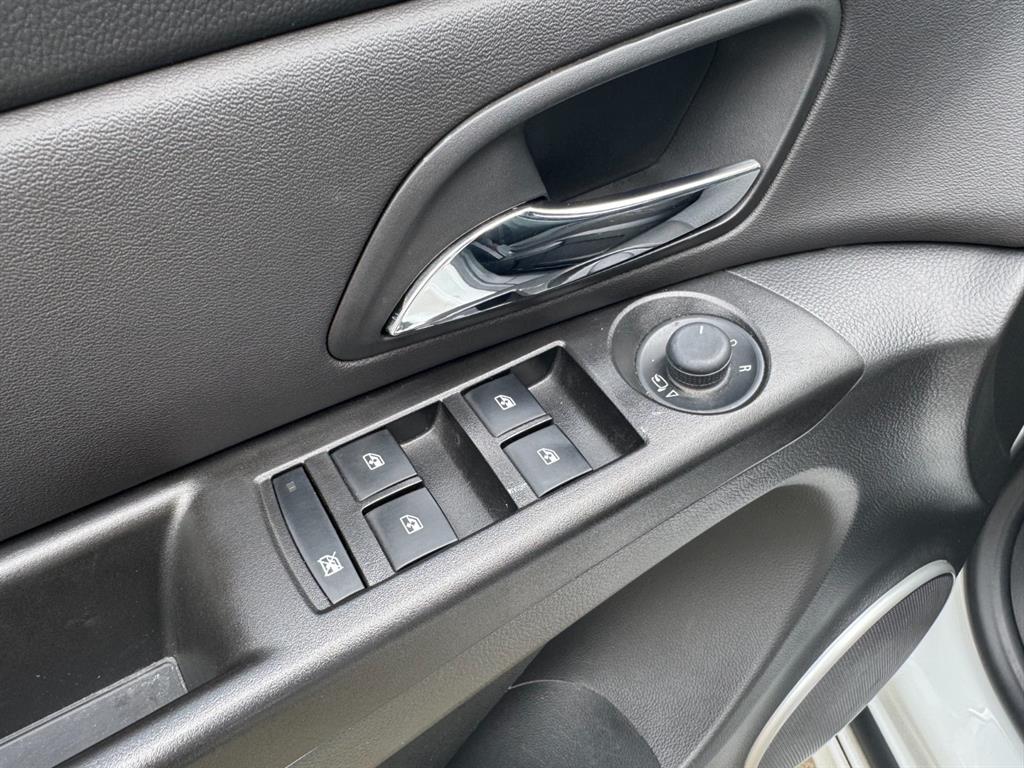 Chevrolet Cruise 2014 Blanco - Importación desde Corea - HF Imports Iquique - Foto 16