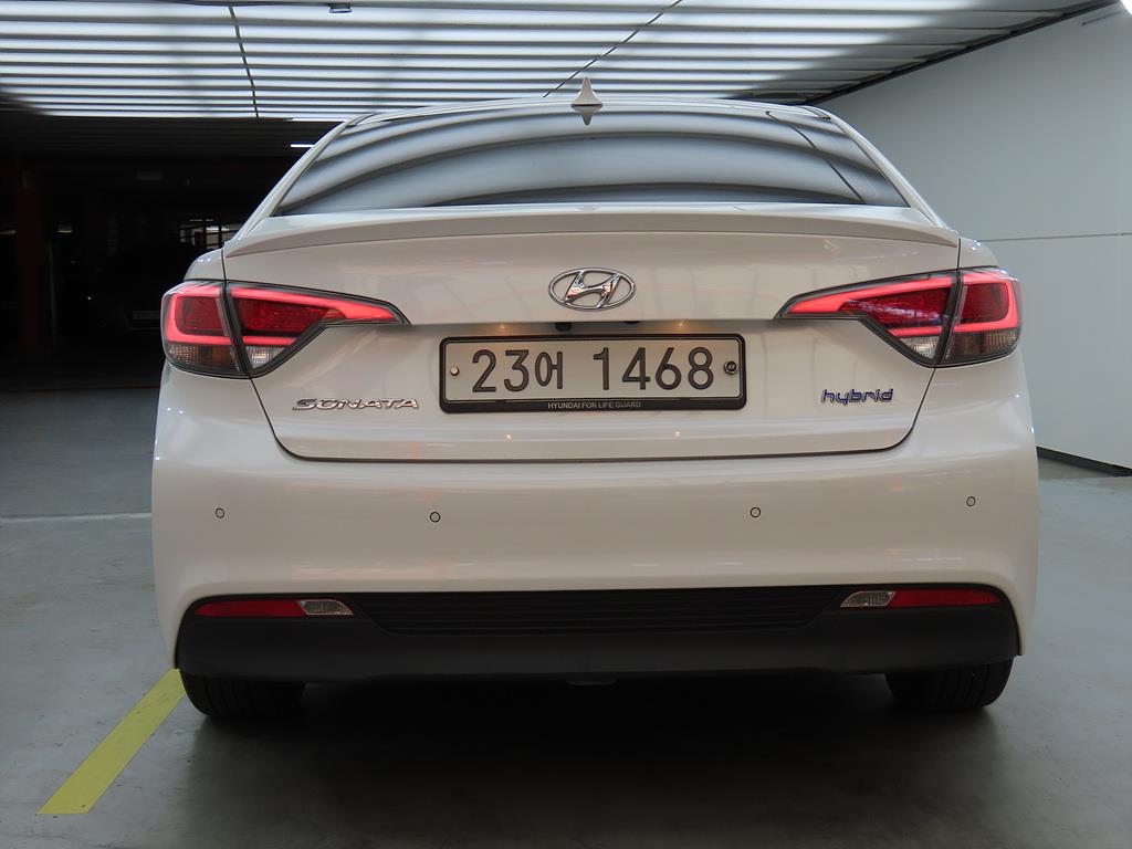 HYUNDAI Sonata - Vista 3