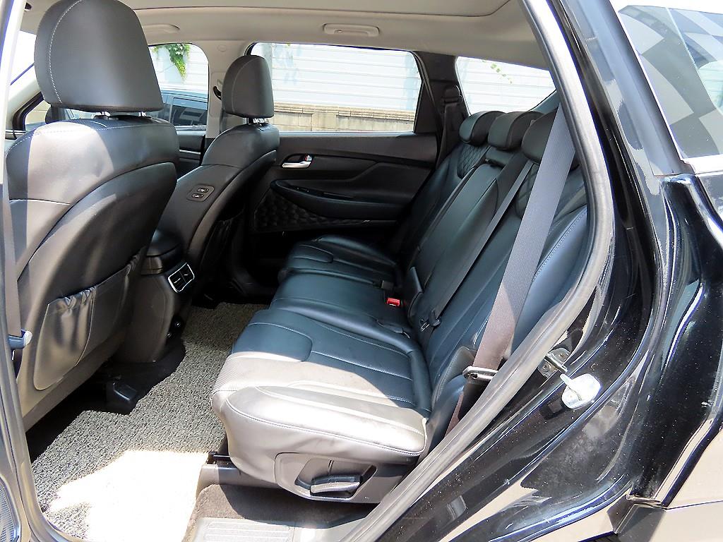 HYUNDAI Santa Fe - Vista 6