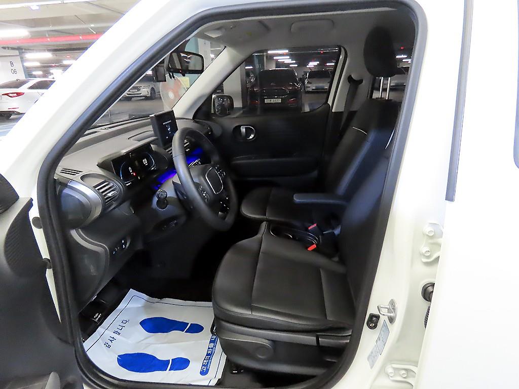 HYUNDAI Casper - Vista 6