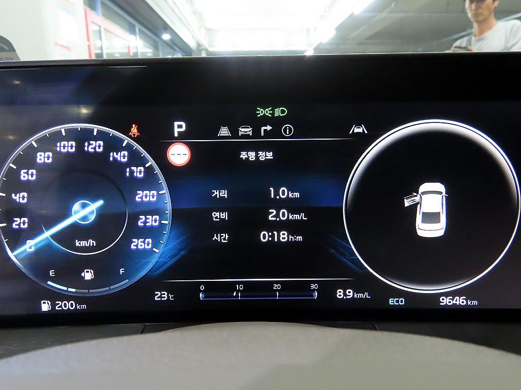 KIA K8 - Vista 9