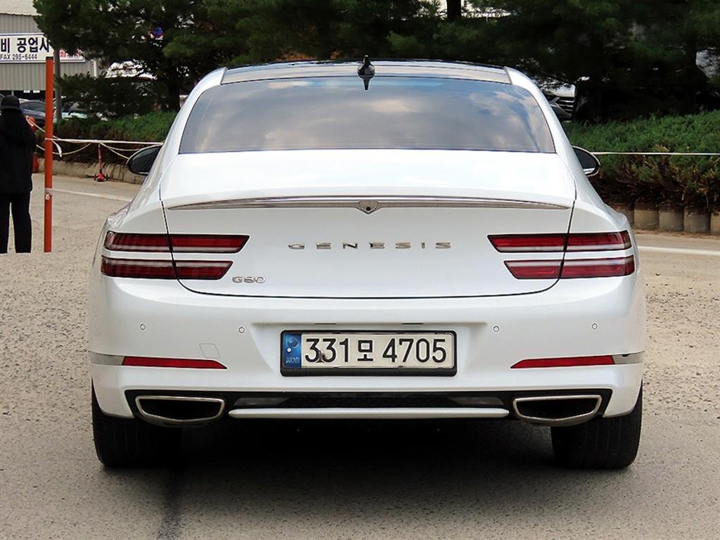 Genesis G80 - Vista 4
