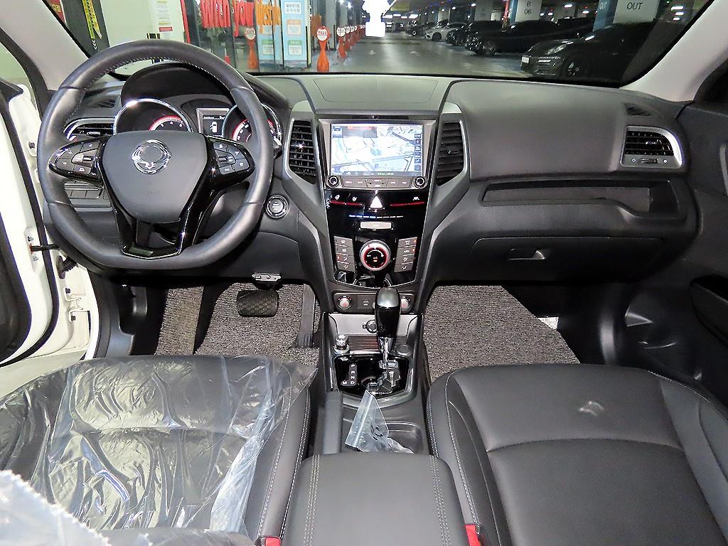 Ssangyong Tivoli - Vista 10