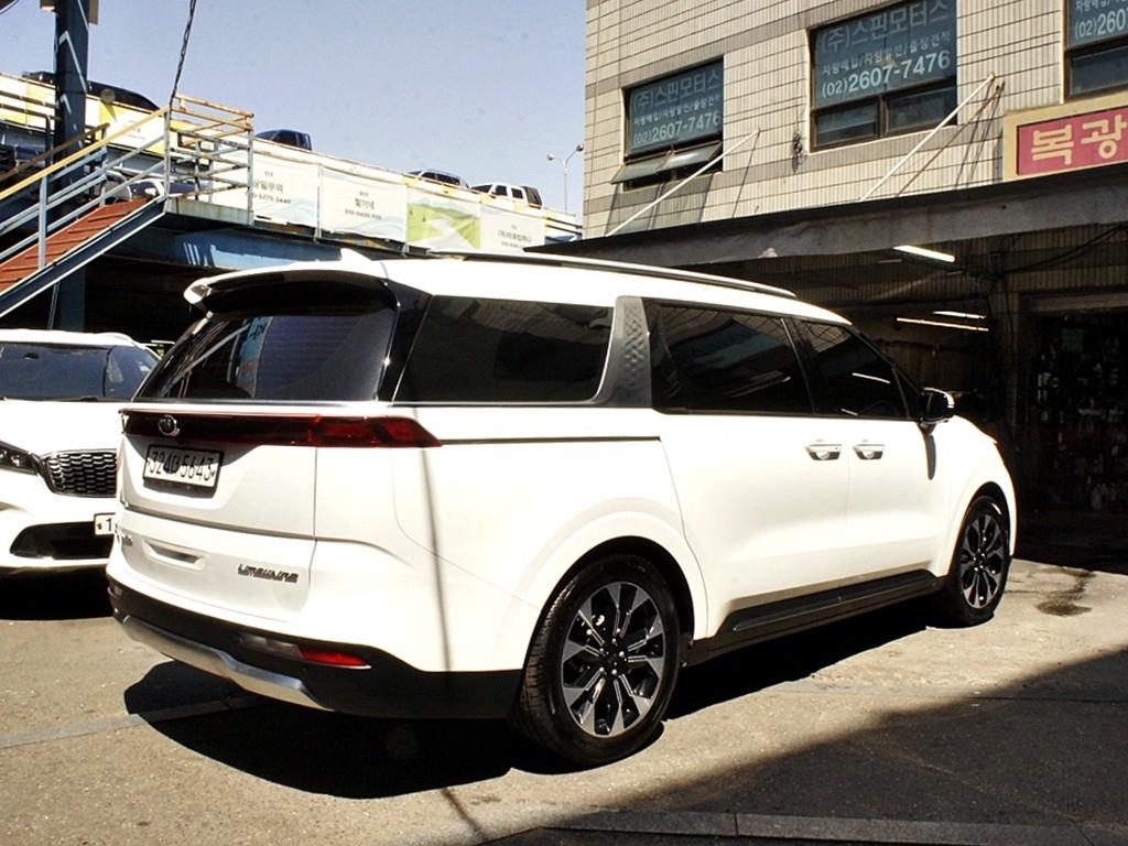 KIA Carnival - Vista 7