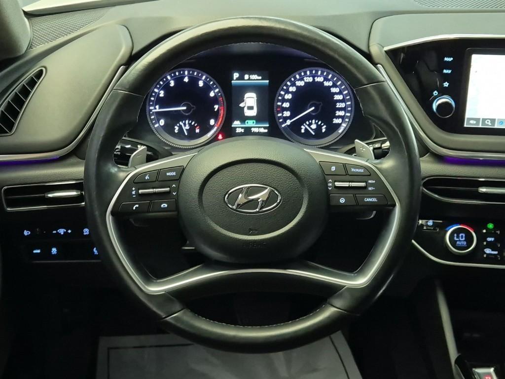 HYUNDAI Sonata - Vista 9