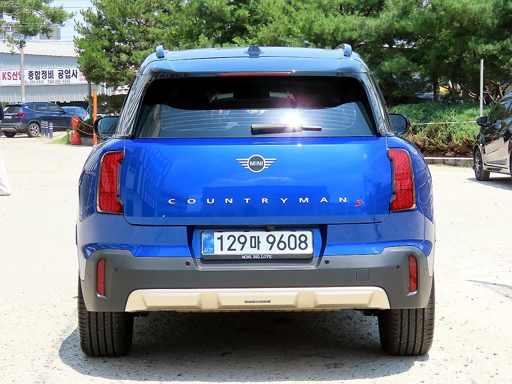 Mini Countryman - Vista 4