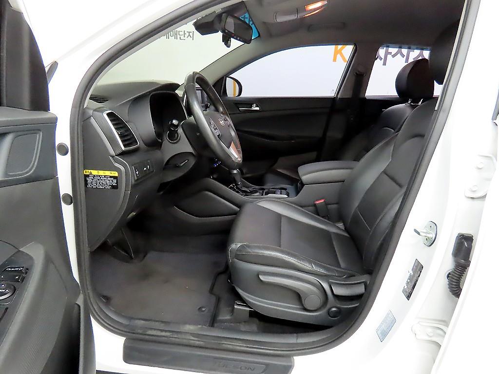 HYUNDAI Tucson - Vista 5