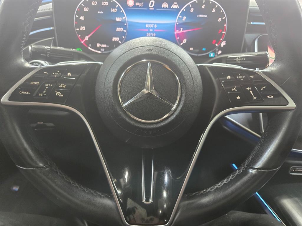 Mercedes Benz E class - Vista 8