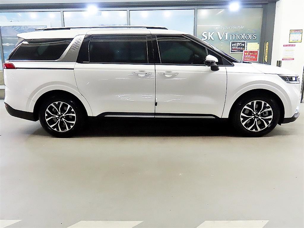 KIA Carnival - Vista 3