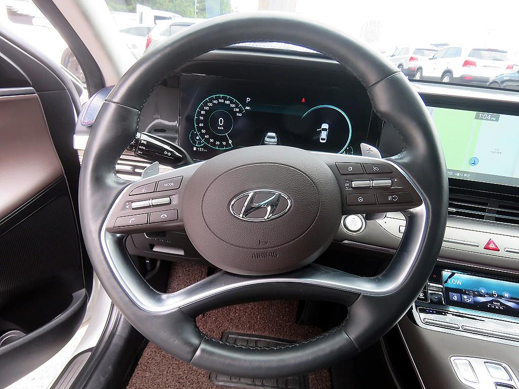 HYUNDAI Grandeur - Vista 9