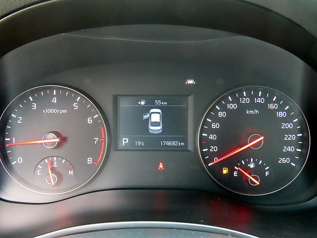 KIA K7 - Vista 9