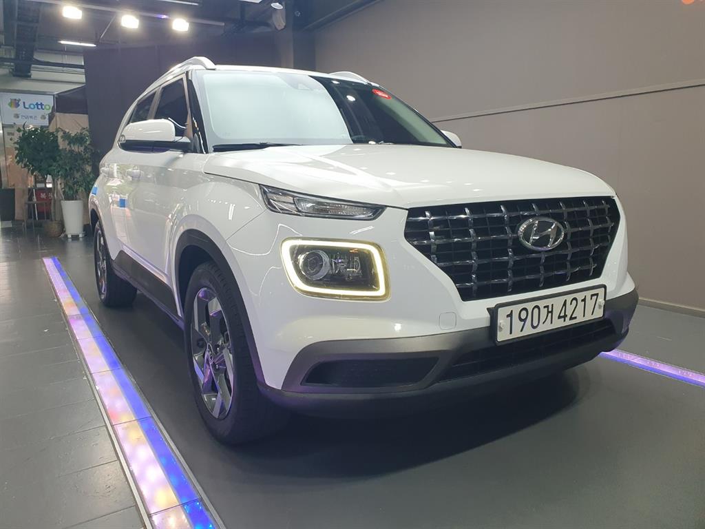 HYUNDAI Venue 2020 Blanco - Importación desde Corea - HF Imports Iquique - Foto 1